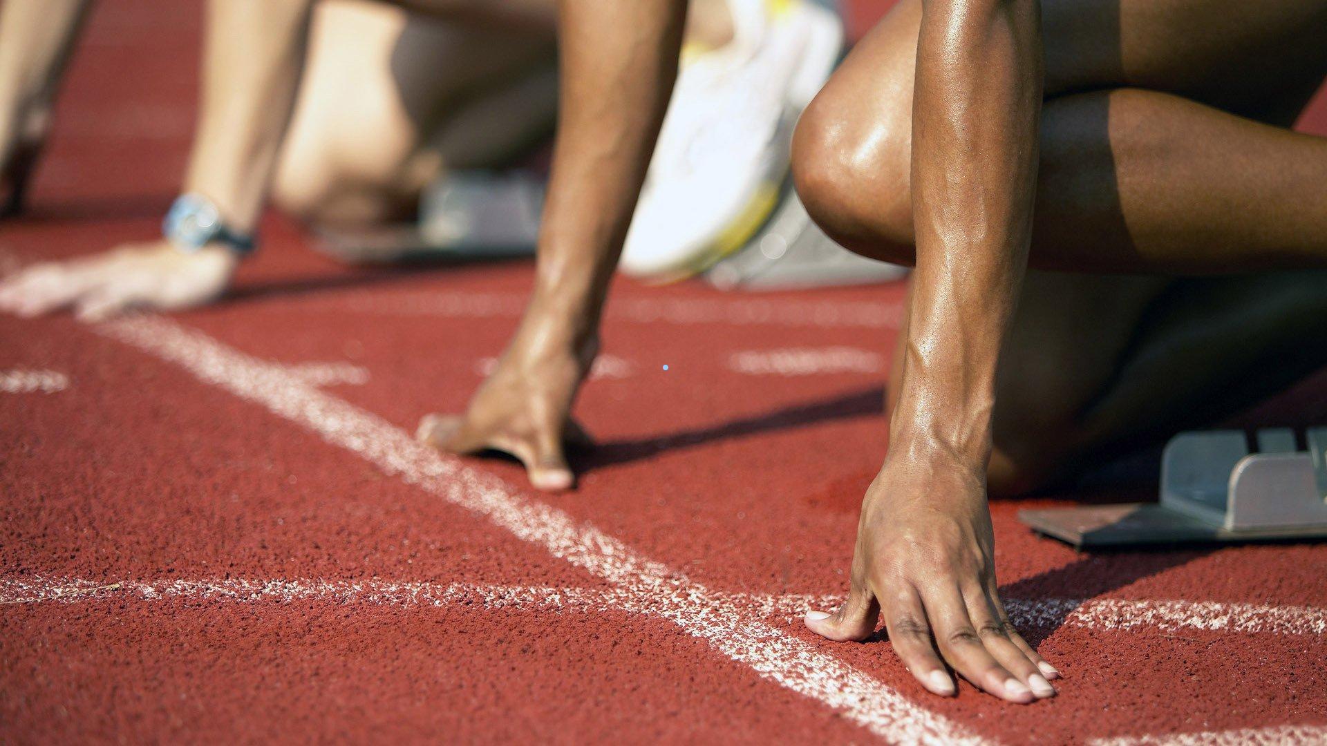 塞内加尔3-0完胜贝宁锁定小组头名，马内助攻闪耀全场，库利巴利染红引悬念